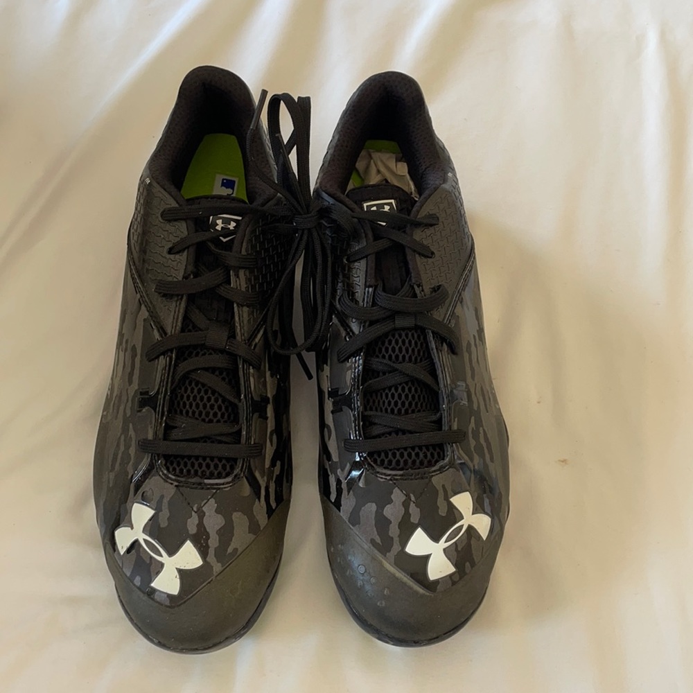 New - Mens Under Armour Baseball Cleats